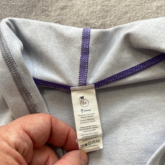 Ivivva Fours a Charm wrap long sleeve wrap shirt size 14 - Picture 3 of 5